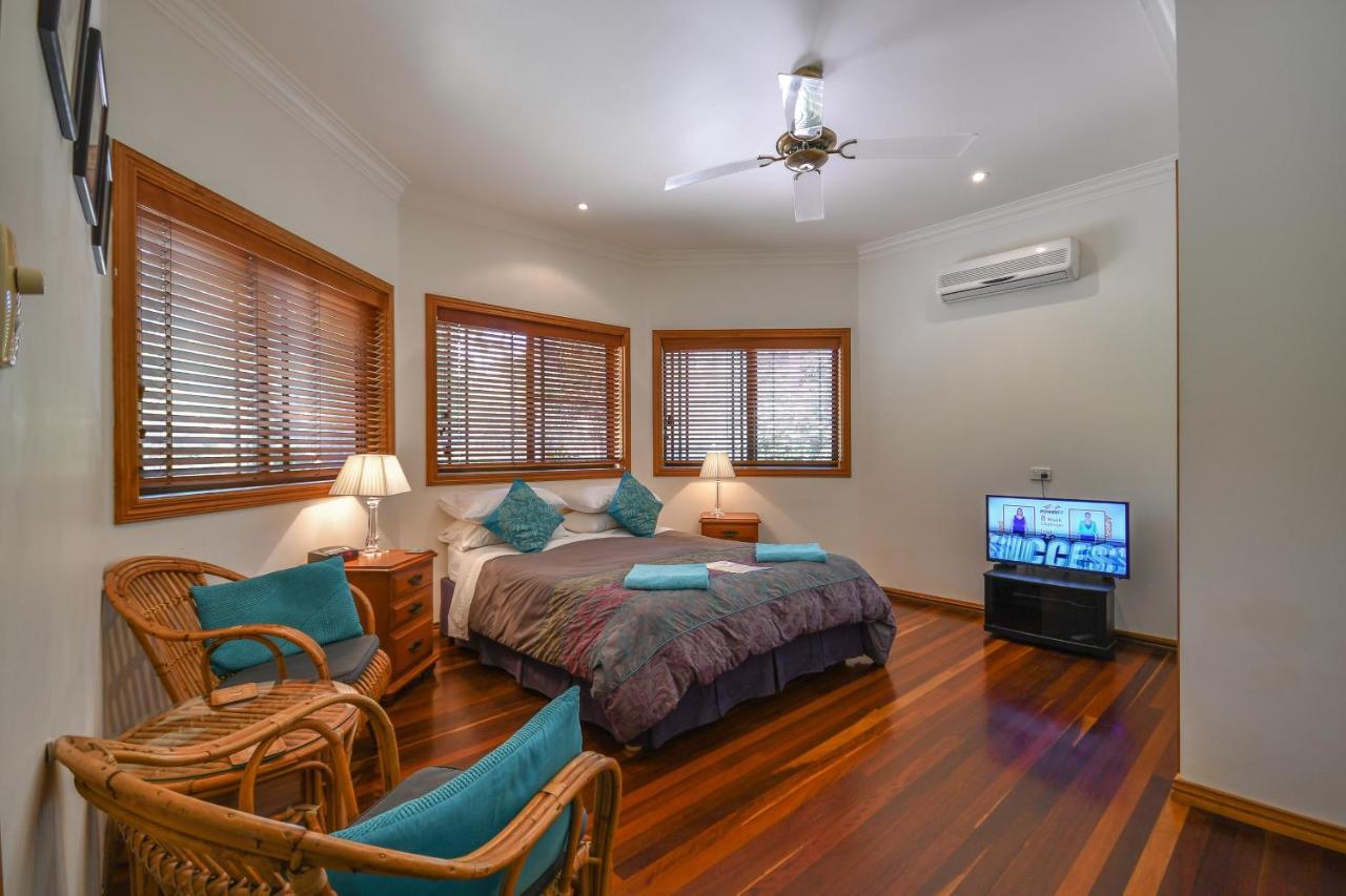 Wongaling Beach Hibiscus Lodge Bed & Breakfast المظهر الخارجي الصورة